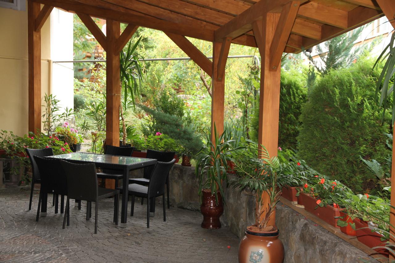 Hotel Radiola Yaremche Exterior photo