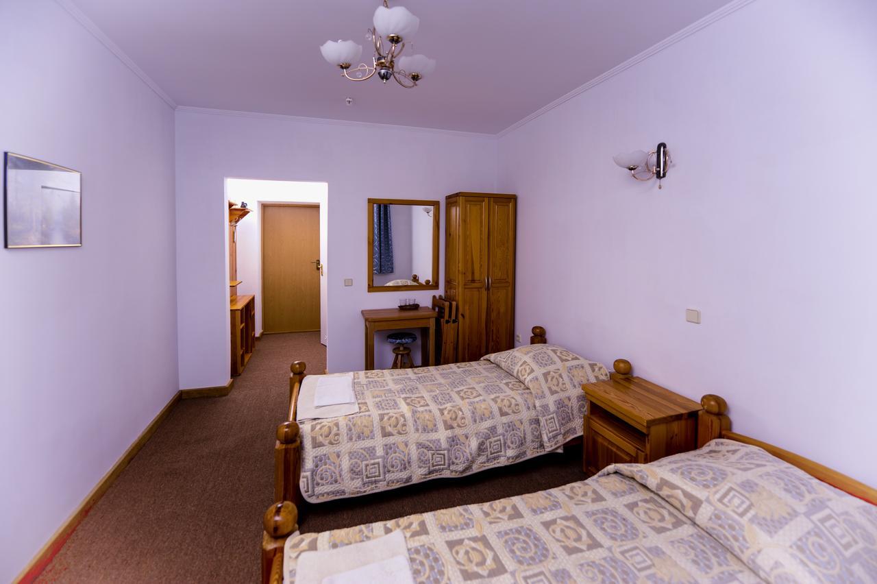 Hotel Radiola Yaremche Exterior photo